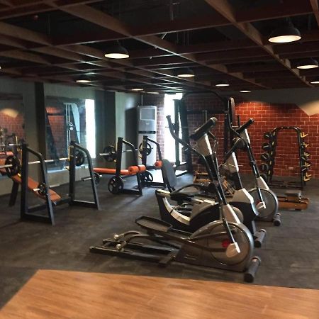 סבו Grand Residences Studio Unit - Walking Distance To It Park מראה חיצוני תמונה